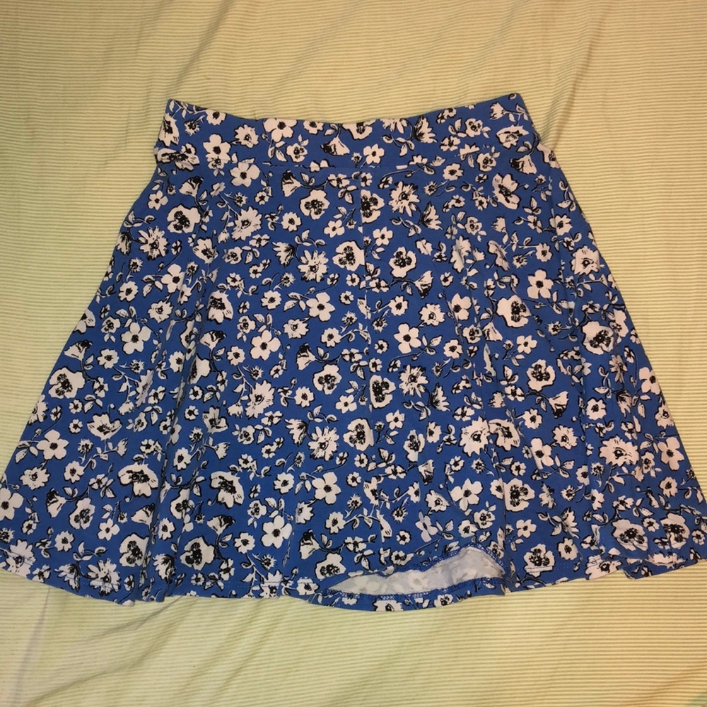 Flower pattern skirt